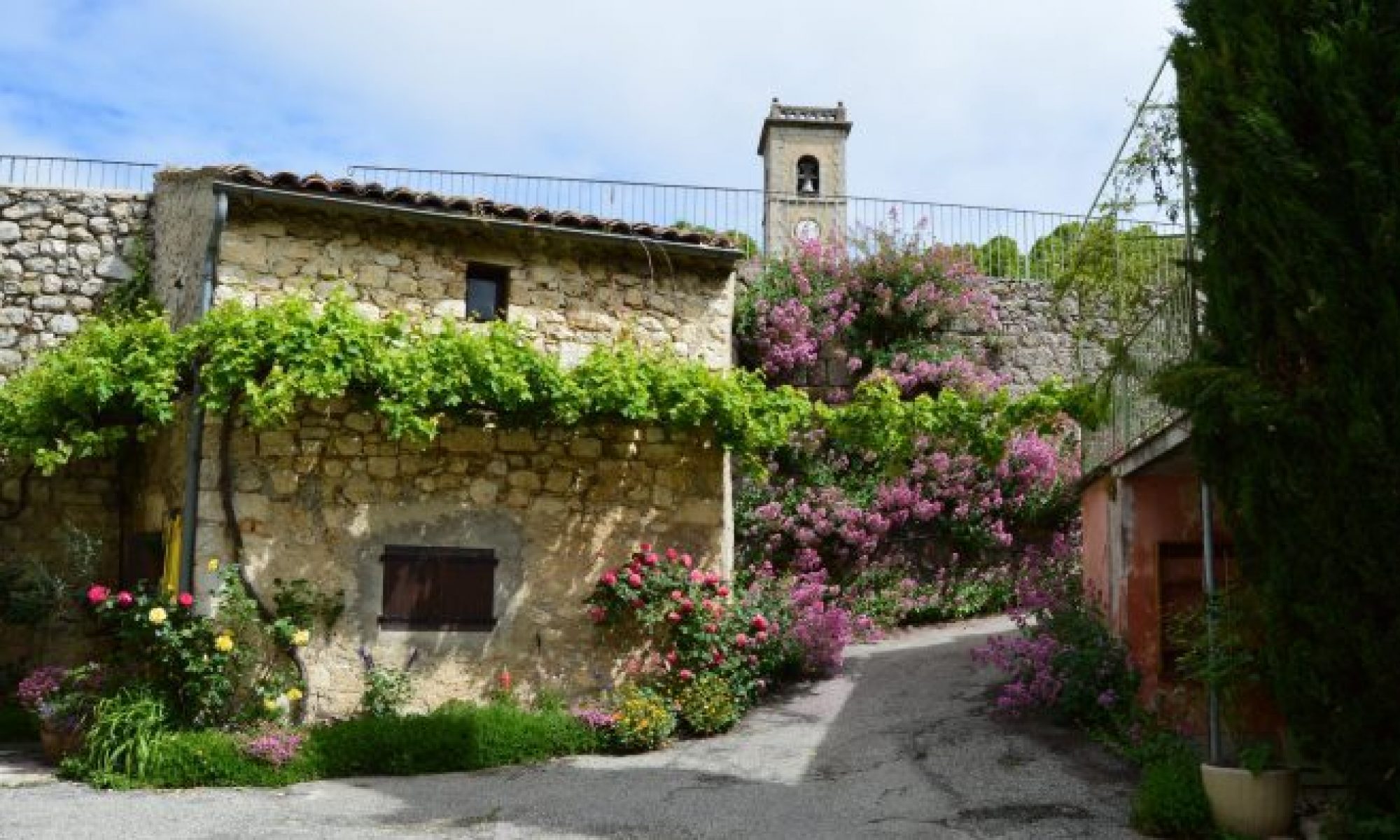 LA MOTTE CHALANCON en Drôme Provençale